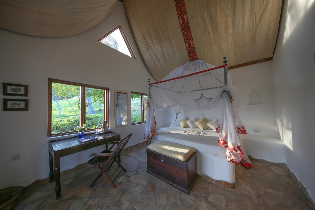 Kinasi Lodge Utende Exterior photo