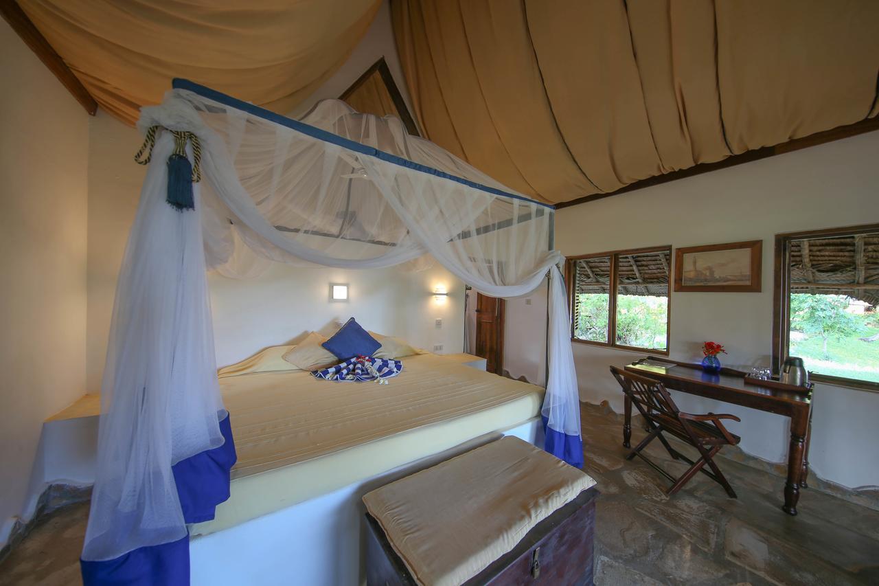 Kinasi Lodge Utende Exterior photo