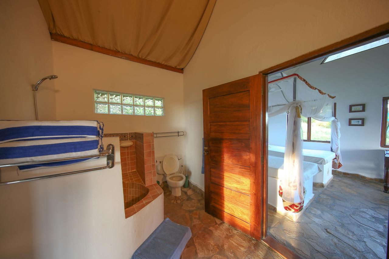 Kinasi Lodge Utende Exterior photo