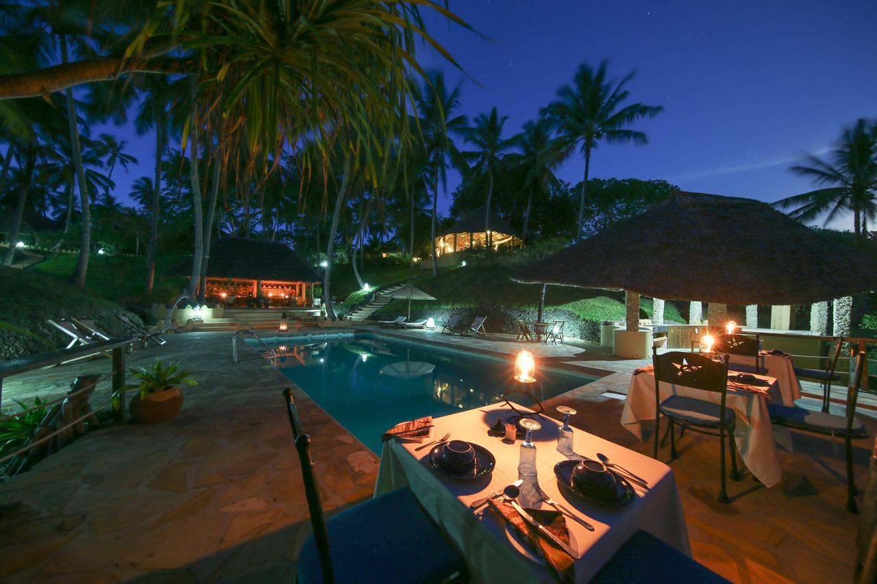 Kinasi Lodge Utende Exterior photo