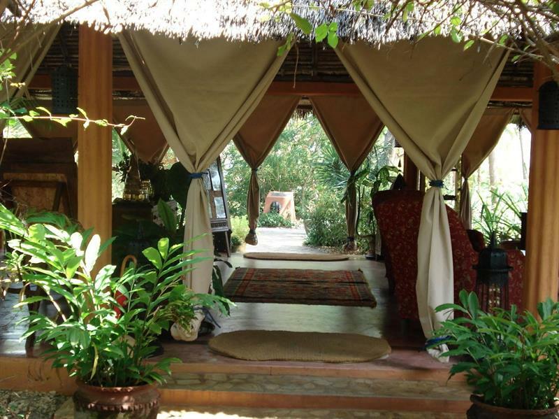 Kinasi Lodge Utende Exterior photo